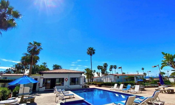 La Paloma Apartamento | Rosarito getaway with jacuzzi & beach!