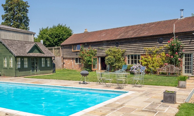 Ipswich Casa | Restaurado con buen gusto, Rose Barn es el escondite perfecto para una pareja o familia.