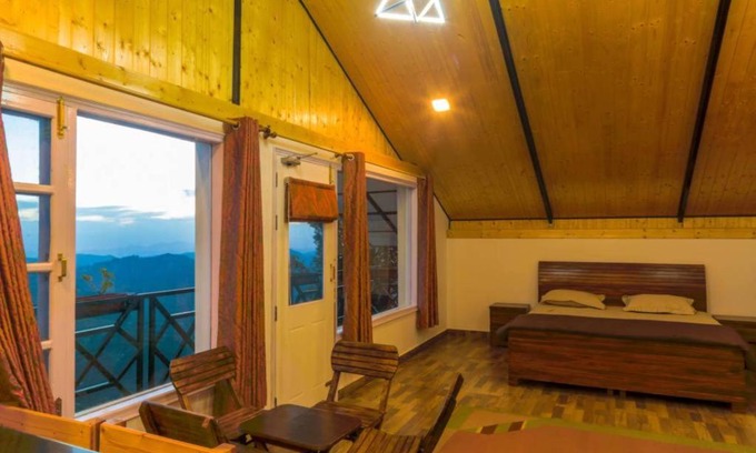 Shimla Apartamento | Rose Cottage at Mashobra's Private Heritage by Roamhome