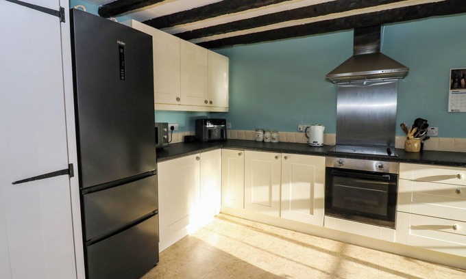 Bellingham Cabaña | Rose Hip Cottage