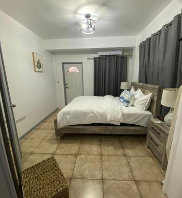 Roseau Apartamento | Roseau city hub apt #1