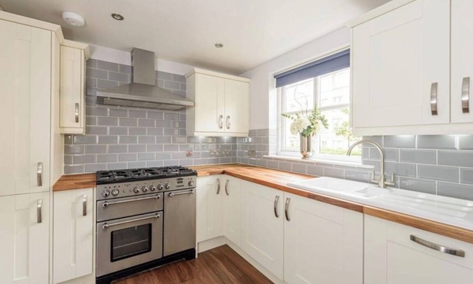 Murrayfield Apartamento | Roseburn Edinburgh Beautiful 2 Bedroom Apartment