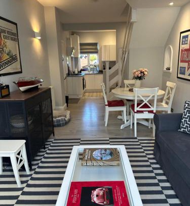 Cookham Casa | Roseleigh Cottage in the Heart of Cookham