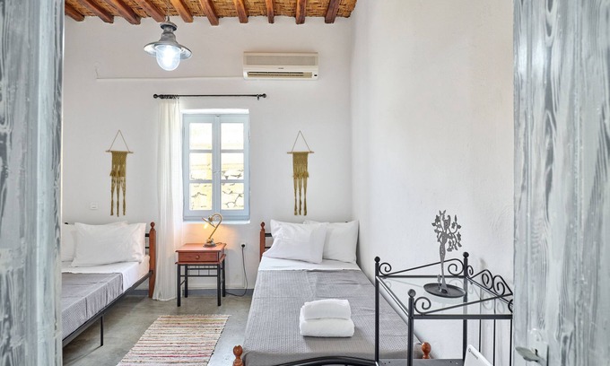 Kimolos Casa | Rosemary