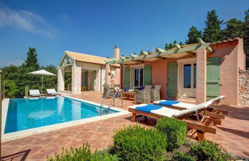 Manganos Villa | ROSEPETRA