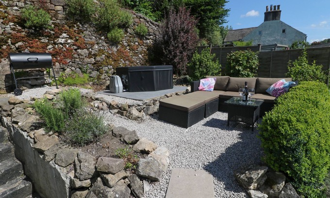 Cromford Casa | ROSEVILLE, pet friendly, character holiday cottage in Cromford