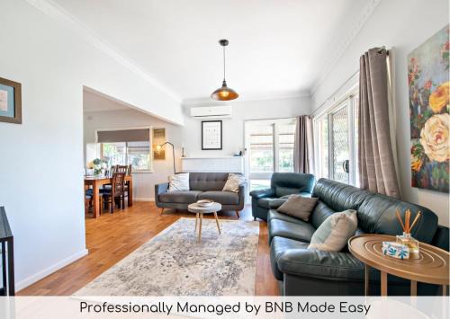 Dubbo Casa | Rosewood Cottage - Stroll to Central, Cosy Escape