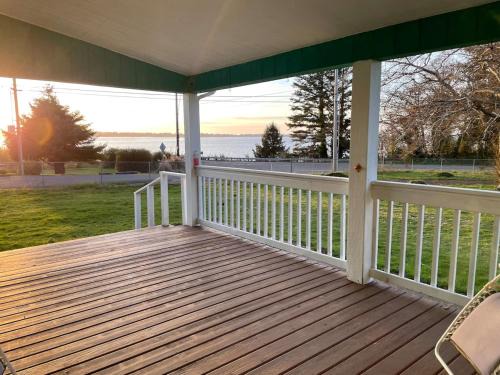 Aberdeen Casa | Rosie's Surf Shack