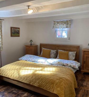 Kommern Casa | Rosige Zeiten, Ferien im Fachwerkhof