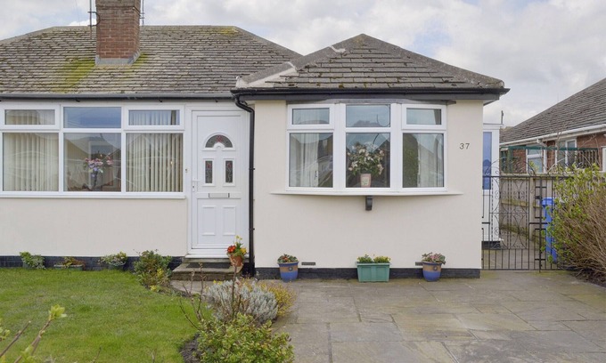 Thornton-Cleveleys Cabaña | Rossall Beach Cottage