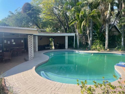 Phalaborwa Cama Y Desayuno | Rosscos Lodge