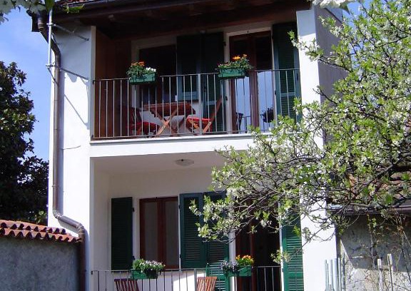 Pallanza Casa | Rosso & Giallo
