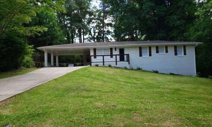 Roswell Casa | Roswell 4 Bedrooms & 3 Bathrooms - Walk To Canton Street