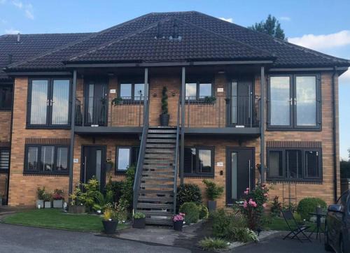 Wickersley Apartamento | Rotherham Wickersley Village 2 Bedroom Apartment