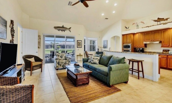 White Marsh Casa | Rotonda home with pool near Boca Grande + beaches