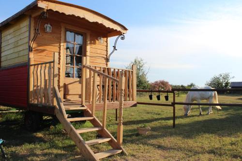 Saintes-Maries-de-la-Mer Cama Y Desayuno | Roulotte Lou Gregau