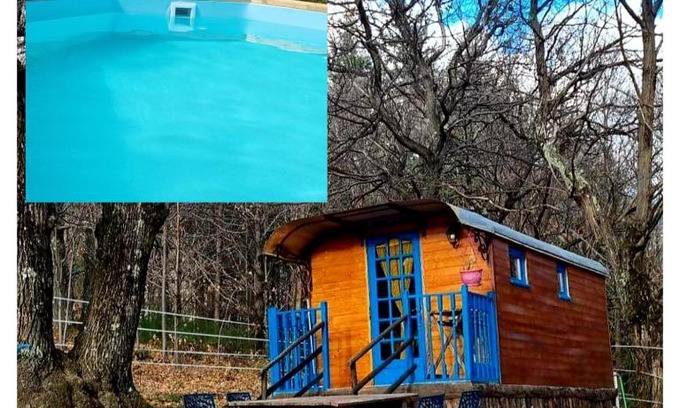 Valgorge Otro | Roulotte la bleuet avec piscine