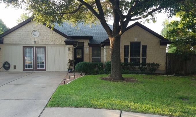 Meadow Lake Casa | Round Rock / Austin Home con Awesome Man Cave