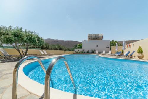 Vigla Apartamento | Rousolakos Pool Apartments