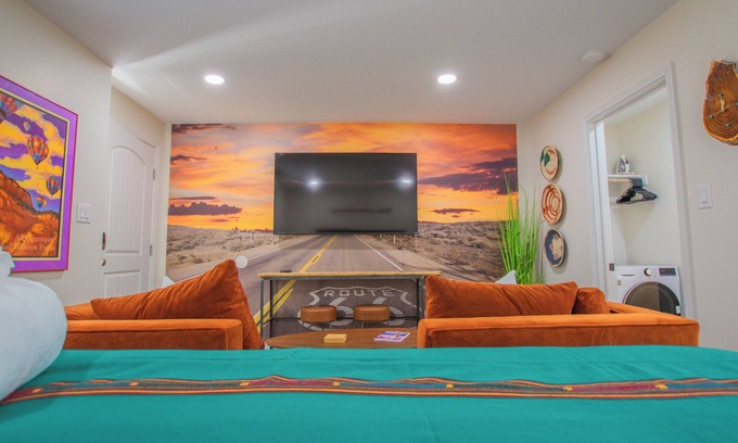 Pueblo Alto Apartamento | This apartment is a 0 bedroom(s), 1 bathrooms, located in Albuquerque, NM.