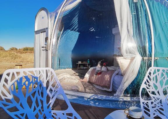 Oro Grande Otro | Route 66 Roy Roger's Starry Bubble House Big