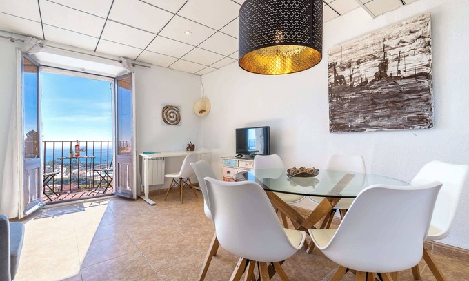 Centro histórico Apartamento | Rovellat by Unik Vacation