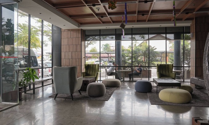 Kuching Hotel | Roxy Hotel and Apartments