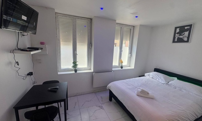 Calais Apartamento | Royal appart city 1