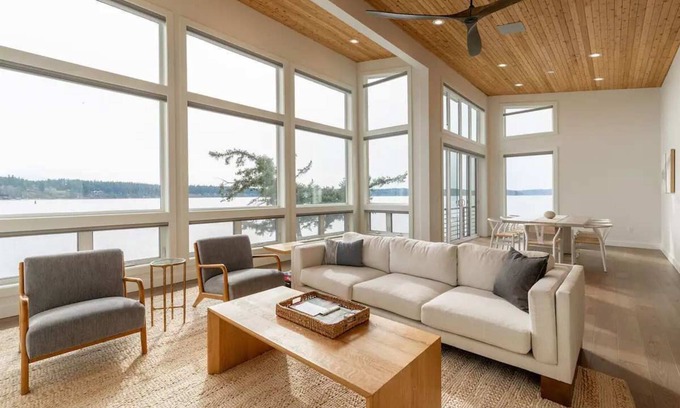 Poulsbo Casa | Royal Beacon: Tranquil Waterfront Retreat