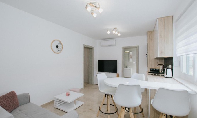 Kastela Casa | Royal Blue House 1