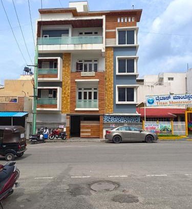 Mysore Apartamento | Royal Home Stay Mysuru - Service Apartment