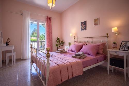 Limni Keri Apartamento | Royal Jelly Suites - Renovated Suites with Pool Just 5 Minutes walk from the Beach By Villa Mana Gers