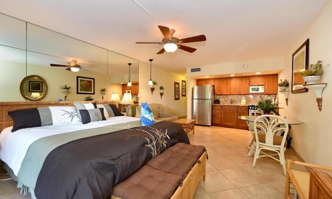 Kahana Apartamento | Royal Kahana 104 · RK104 West Maui Studio at BeachFront Resort w