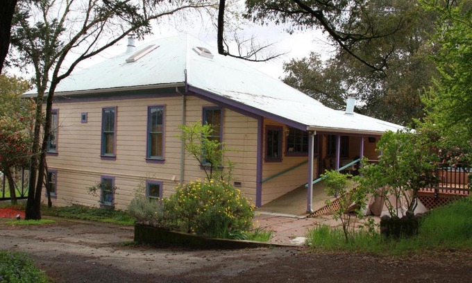 Geyserville Casa | Royal Nesu Retreat House