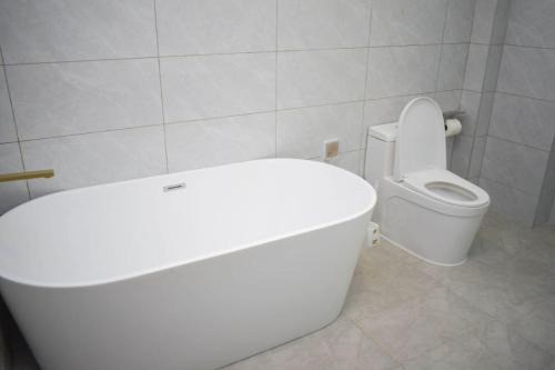 Central Province Apartamento | Royal Oaks Residency