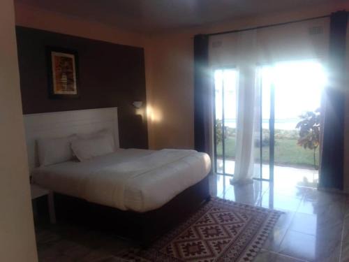 Livingstone Casa | Royal olimpia