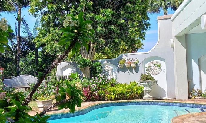 Umhlali Beach Casa | Royal Palm Suite, Villa Roc Guesthouse, Salt Rock Ballito, Solar Power
