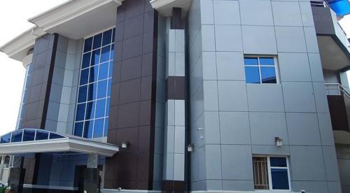 Asaba Cabina | Royal Park Hotel Suite - Standard
