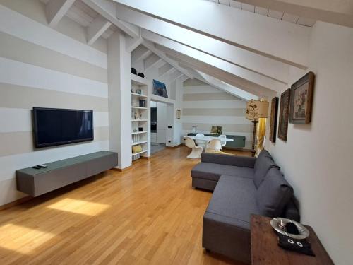 Downtown Apartamento | Royal Suite l'attico nel cuore di Varese