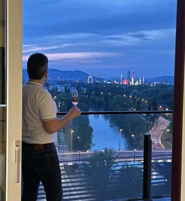 Erdberg Apartamento | Royal Swan Skyline, Wien
