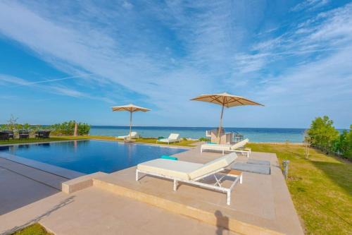 Sahl Hasheeh Villa | Royal Villa on the beach