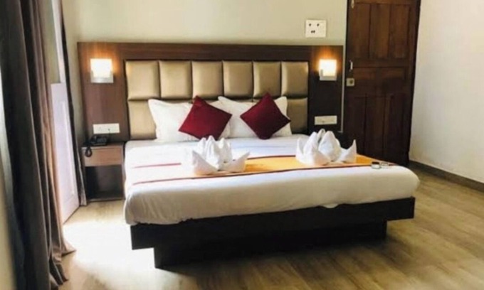 Dongorpur Complejo | Royal Village Resort By Savani Enterpris