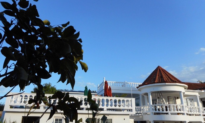 Silver Sands Villa | Royal Vista es nueva villa de lujo en Silver Sands, con vistas al océano