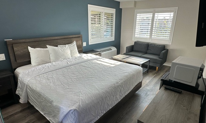 Whittier Hotel | Royale Inn Motel