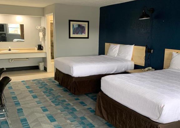 Elizabethtown Hotel | ROYALINN