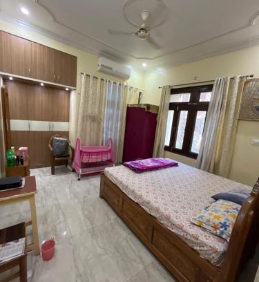 Begusarai Apartamento | ROYALS By TETRI SADAN ALUXE STAY