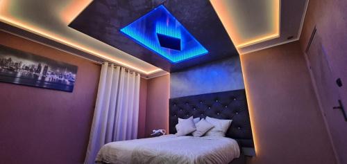 Hautepierre Apartamento | RoyalSpa appartement d'amour avec jacuzzi privatif