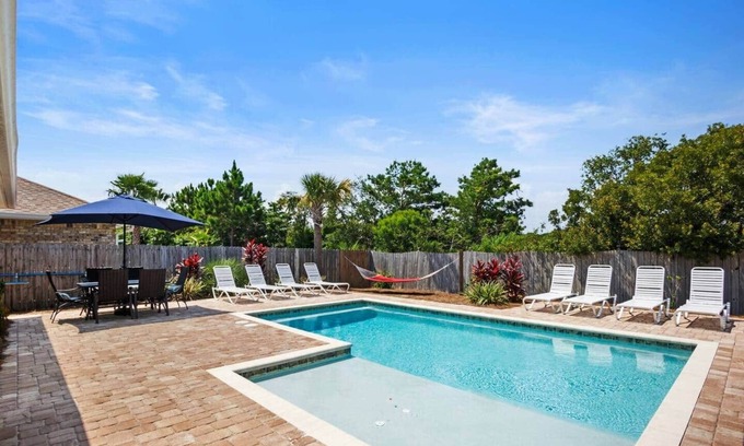 Miramar Beach Casa | RR + Splash Pad + Private Pool + 6 Passenger Golf Cart