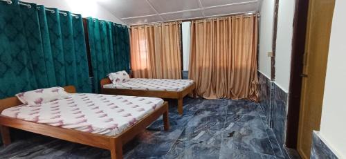 Amini Complejo | Rubaru Hill Resort