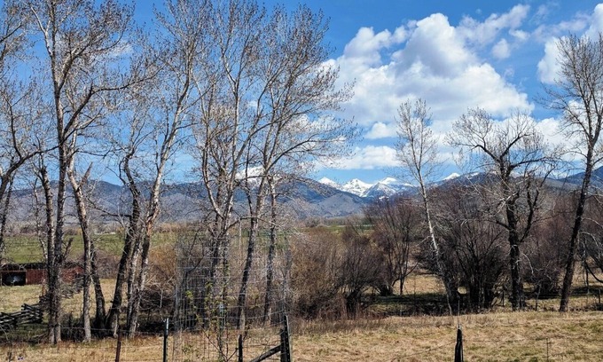 Sheridan Otro | Ruby Valley Historic Farmhouse on Mill Creek